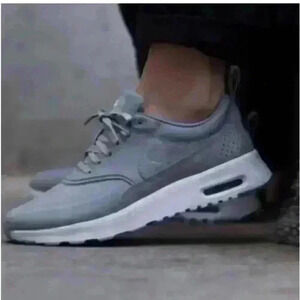 Nike Air Max Thea sneakers in size 6.5 women’s